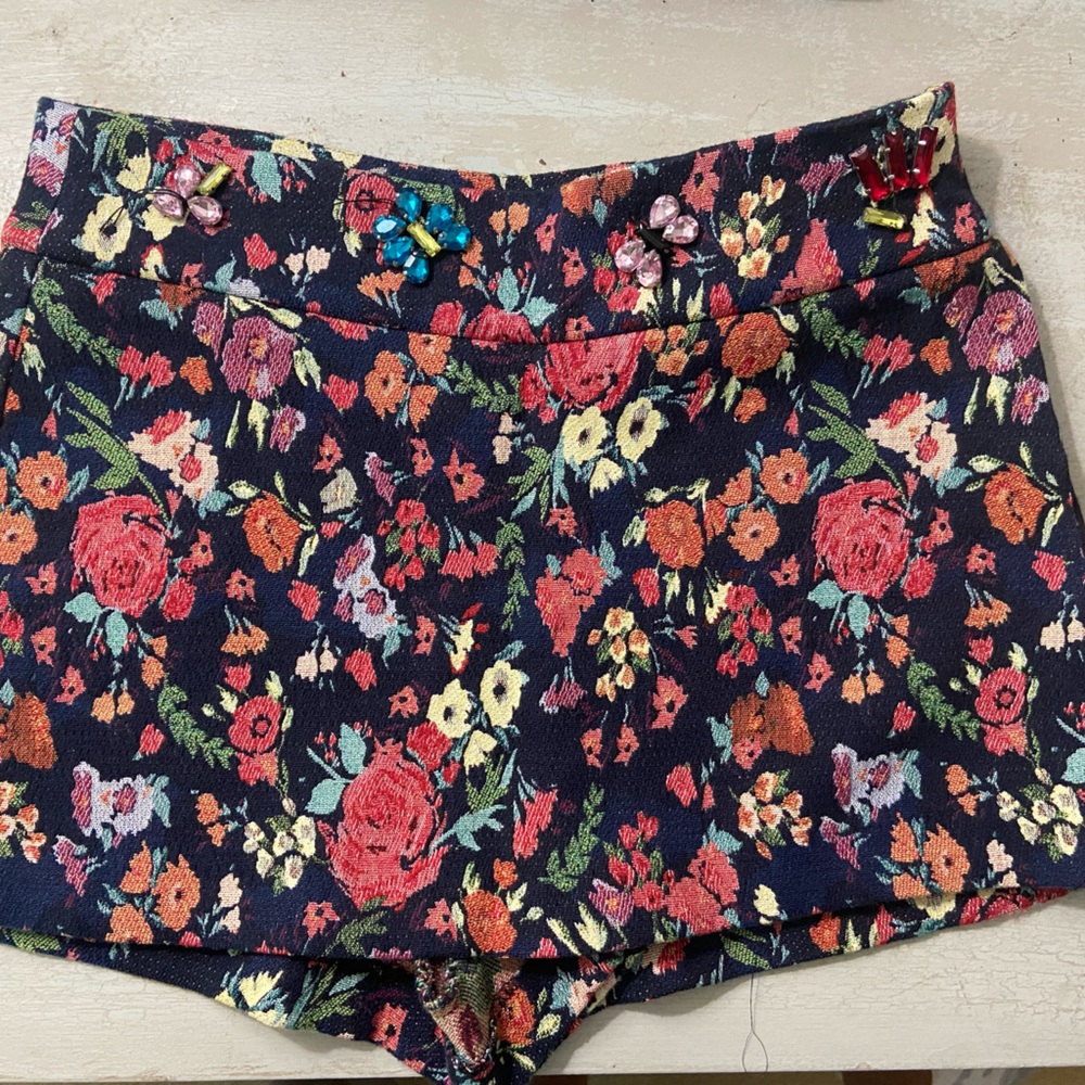 Zara skirt/Skort with jewels